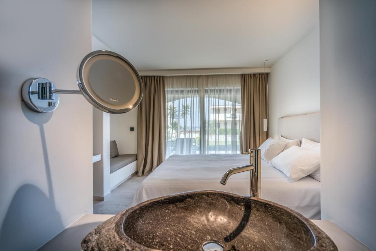Deluxe Double or Twin Room with Sea View