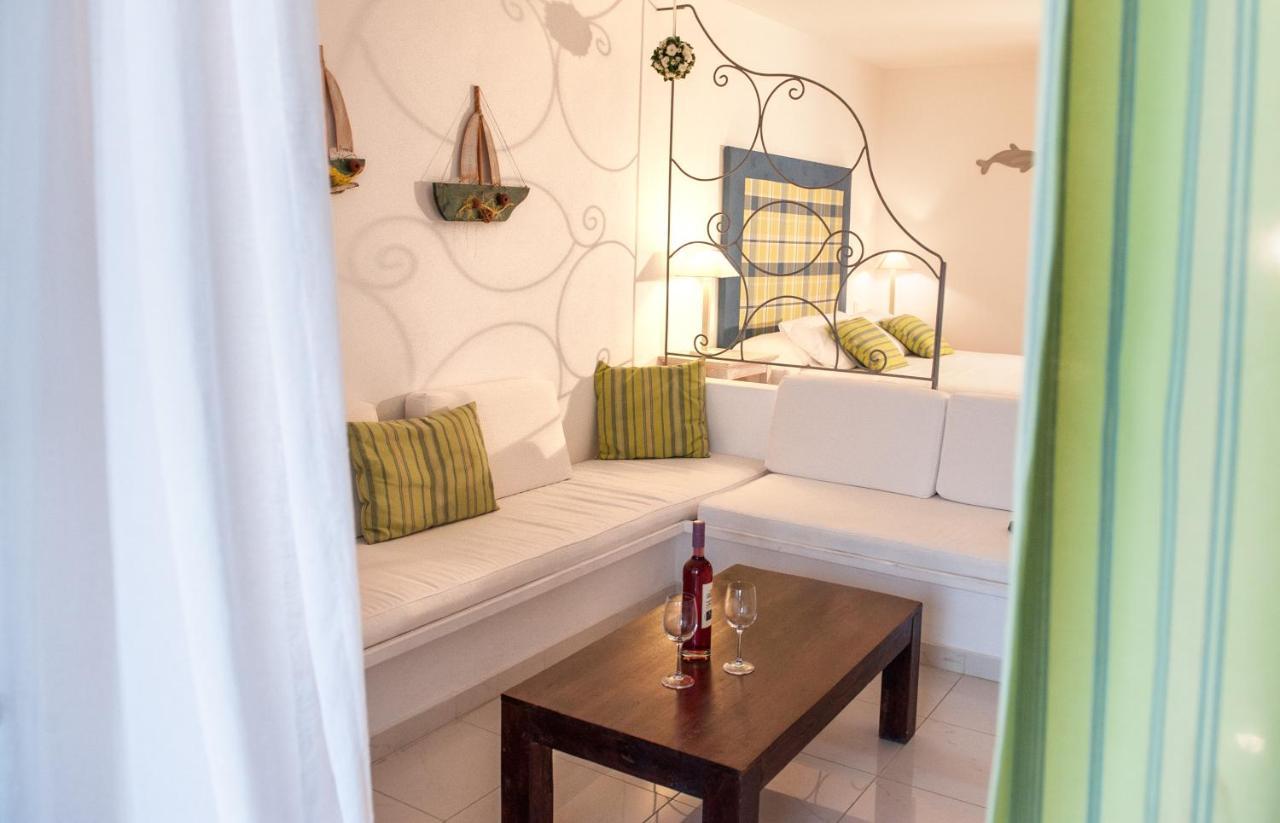 Apartment with Garden View