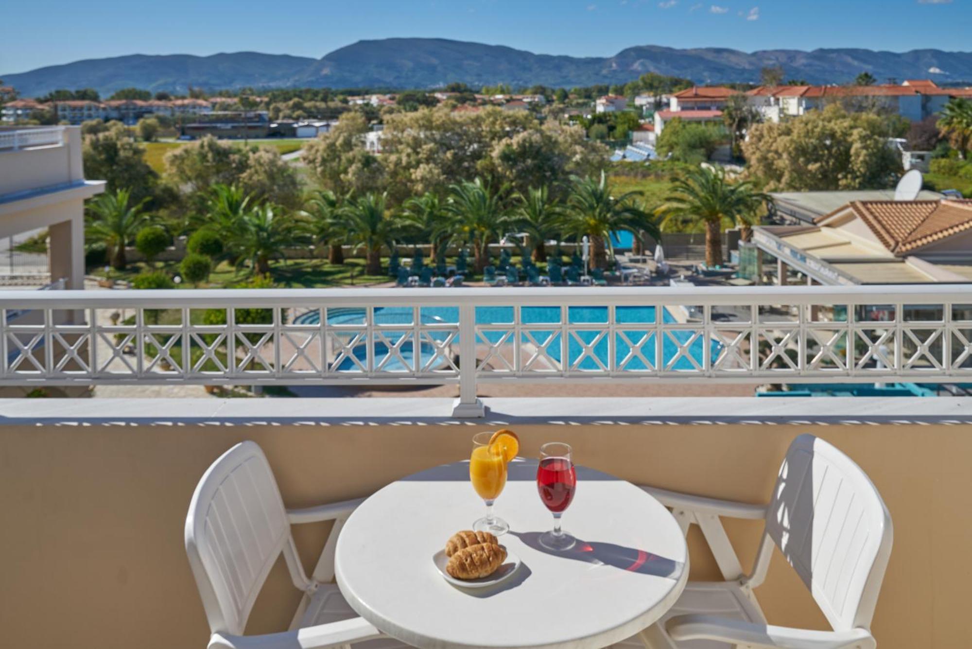 Loft,1284341791:JPEG