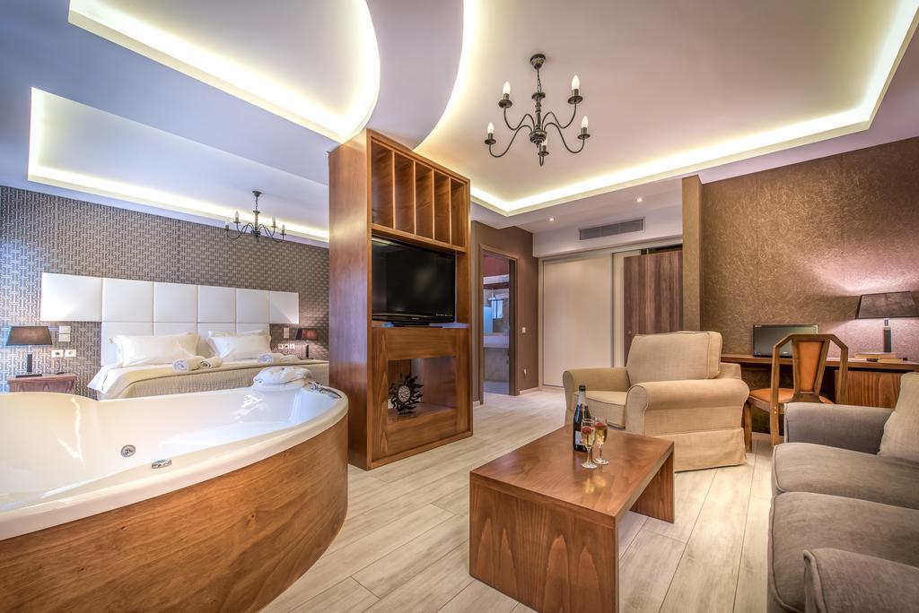 Elegance Suite with Panoramic Sea View
