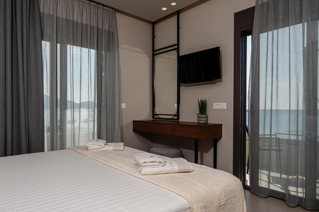 Triple Room with View