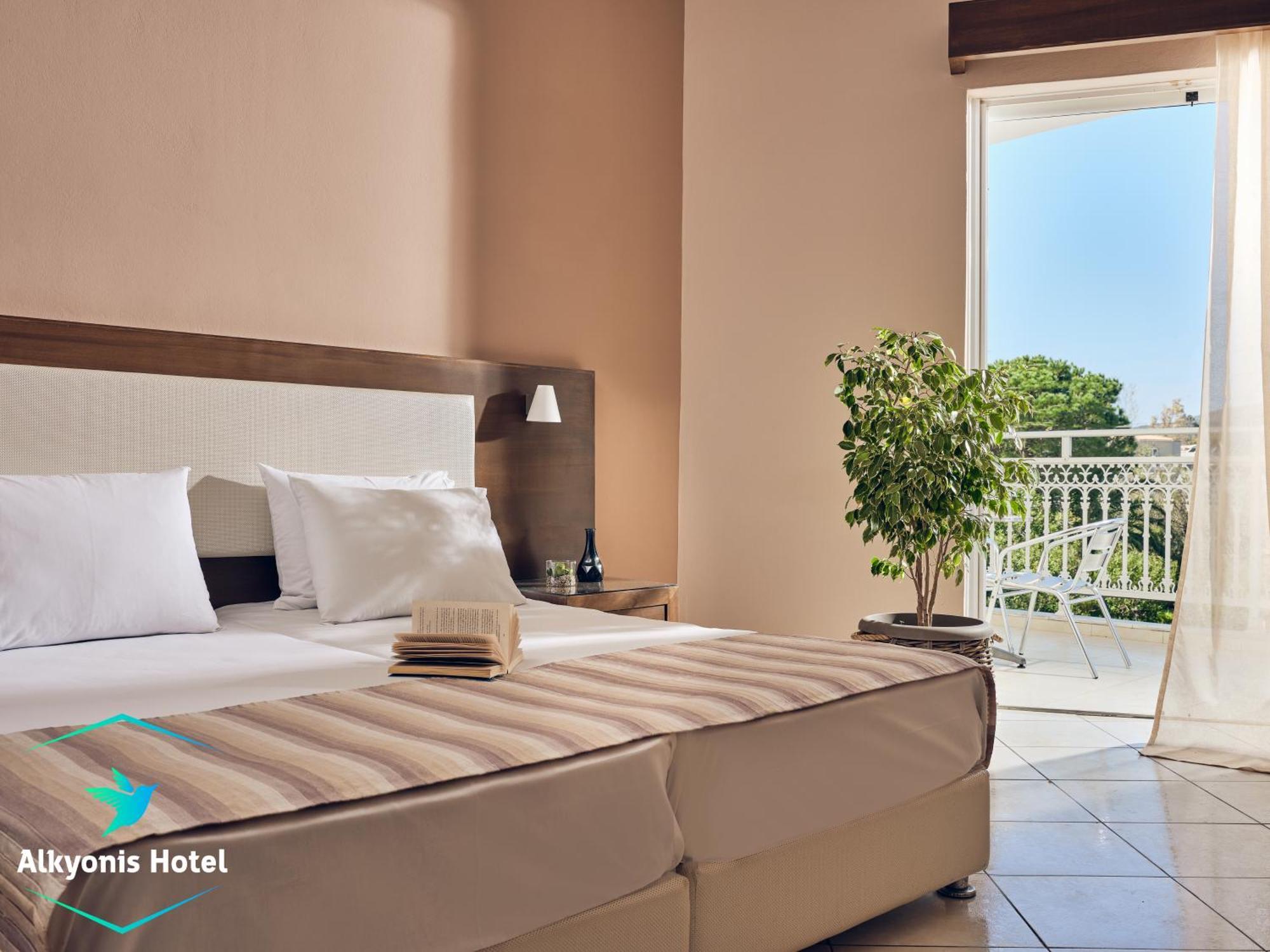 Deluxe Triple Room,1539678892:JPEG