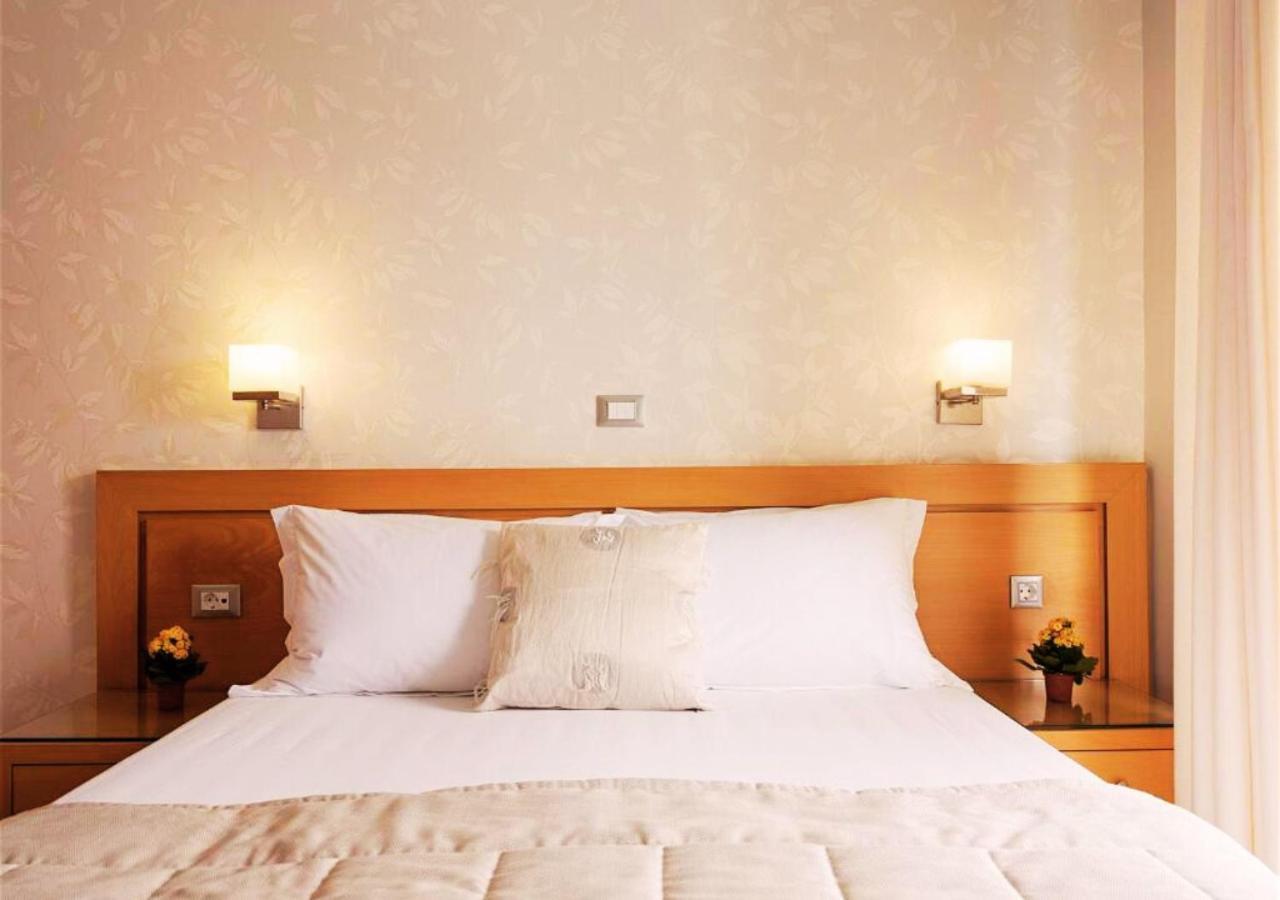 Double or Twin Room with Mountain View,1641015580:JPEG