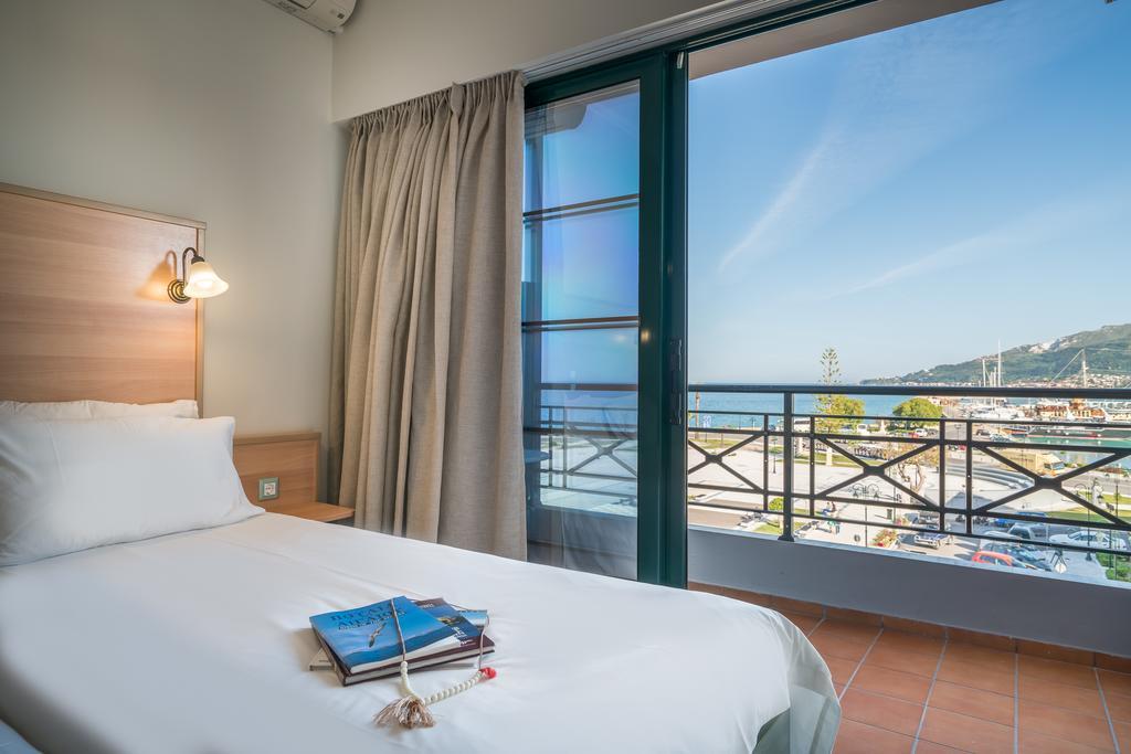 Camera Familiare con Vista Mare