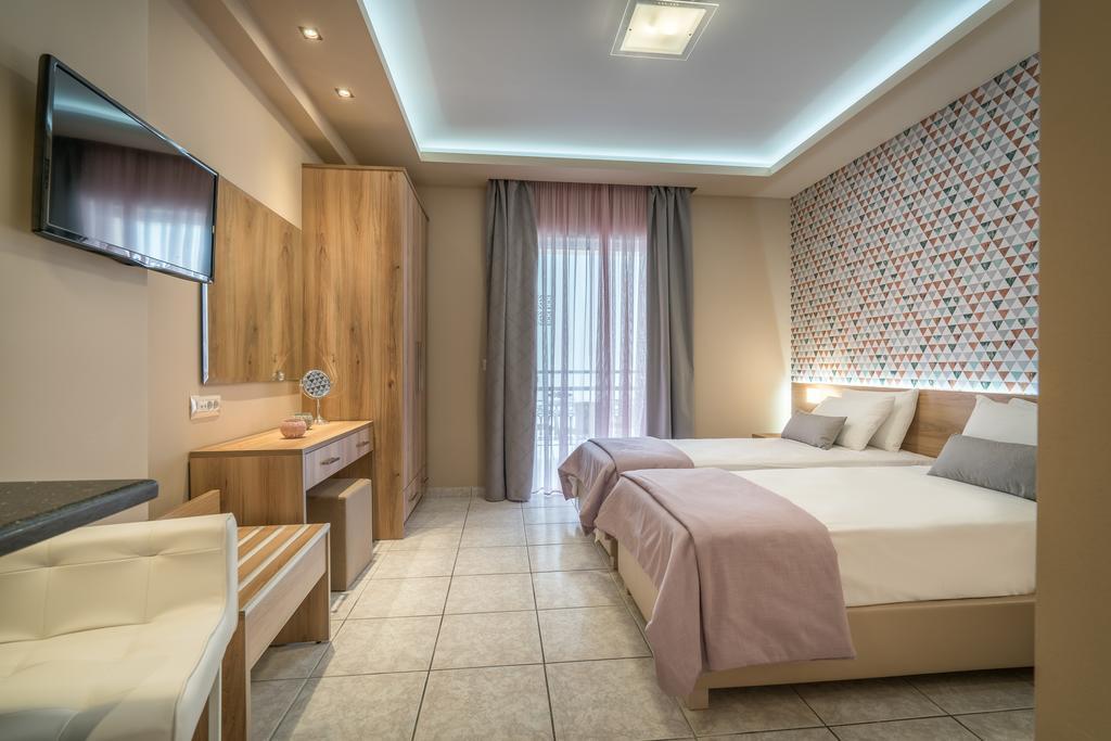 Superior Studio (2 Adults),1094029074:JPEG