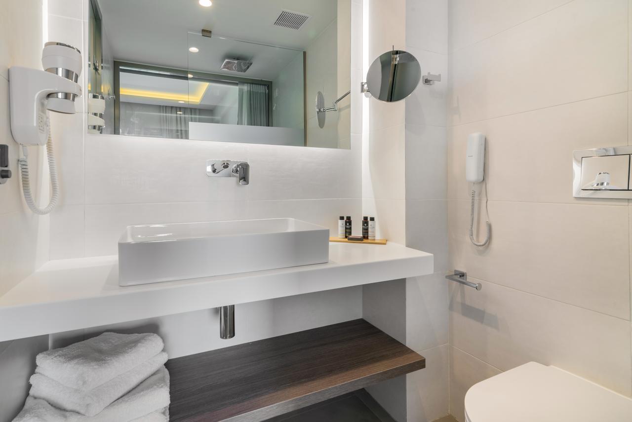 Superior Double Room,1773722104:JPEG
