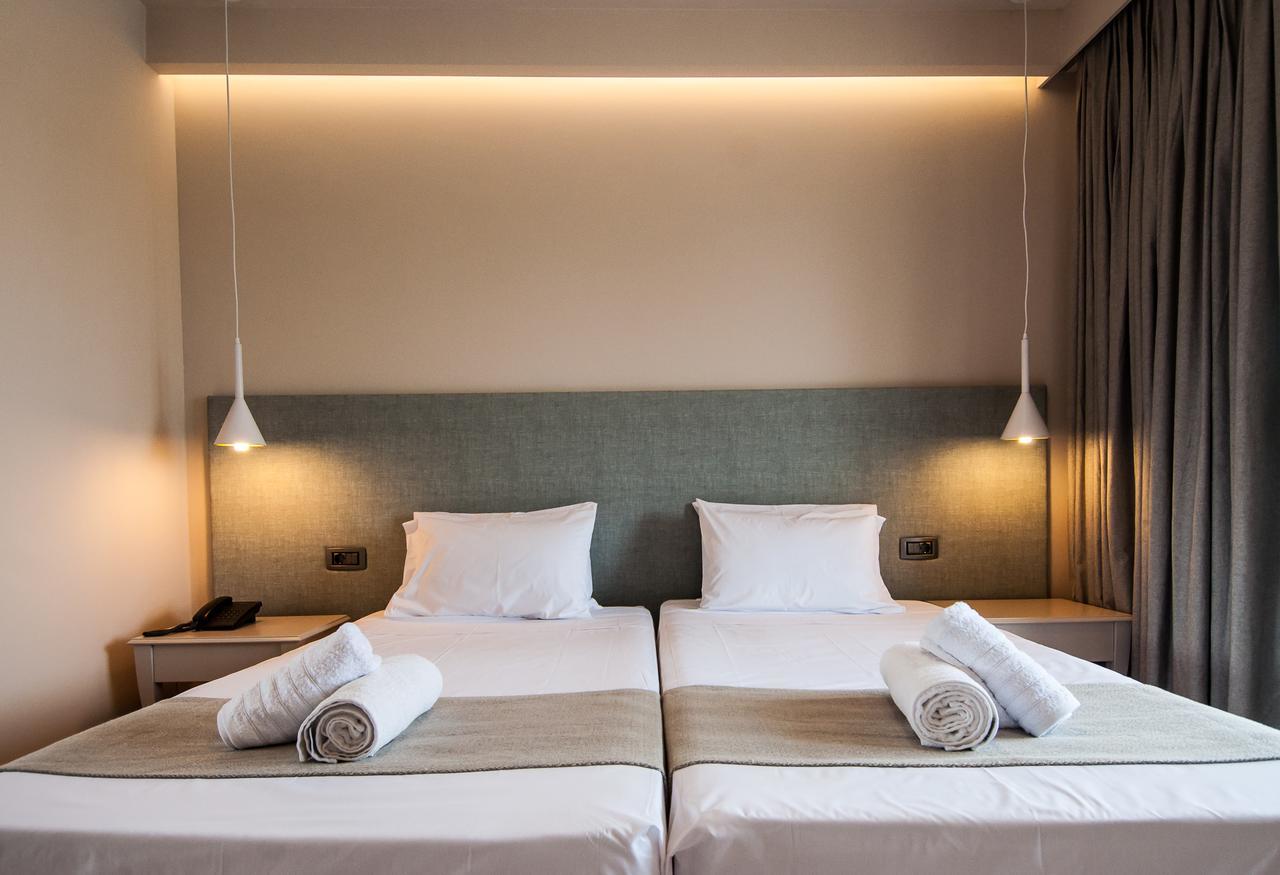 Junior Suite with Garden View,664031379:JPEG