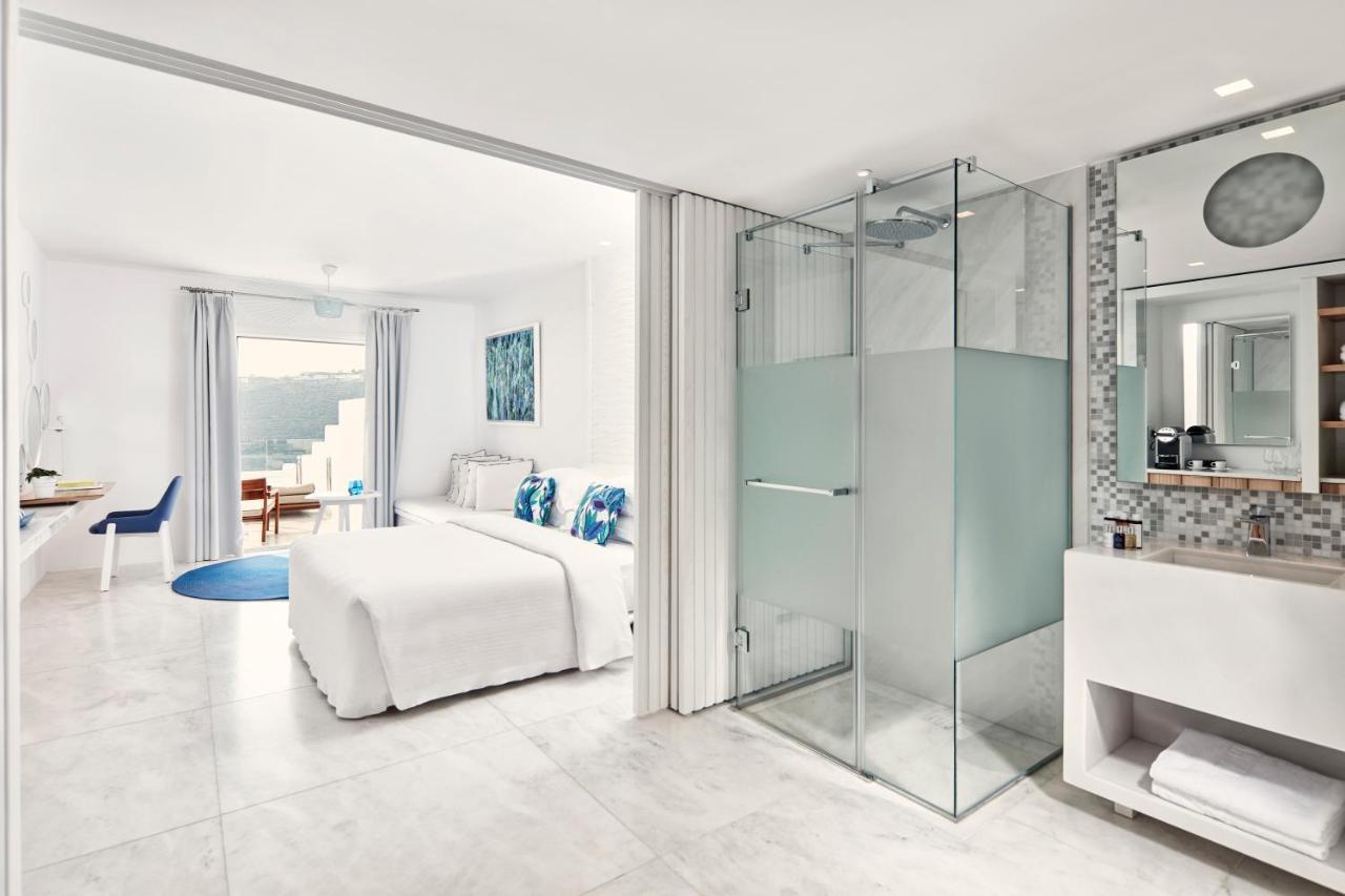 Grand Blue room with Private Pool