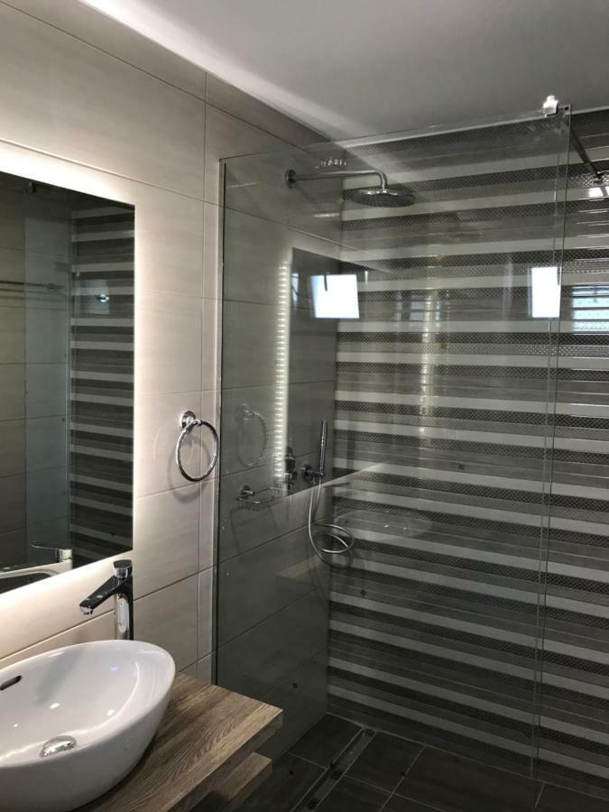 Family Double Room,796764651:JPEG