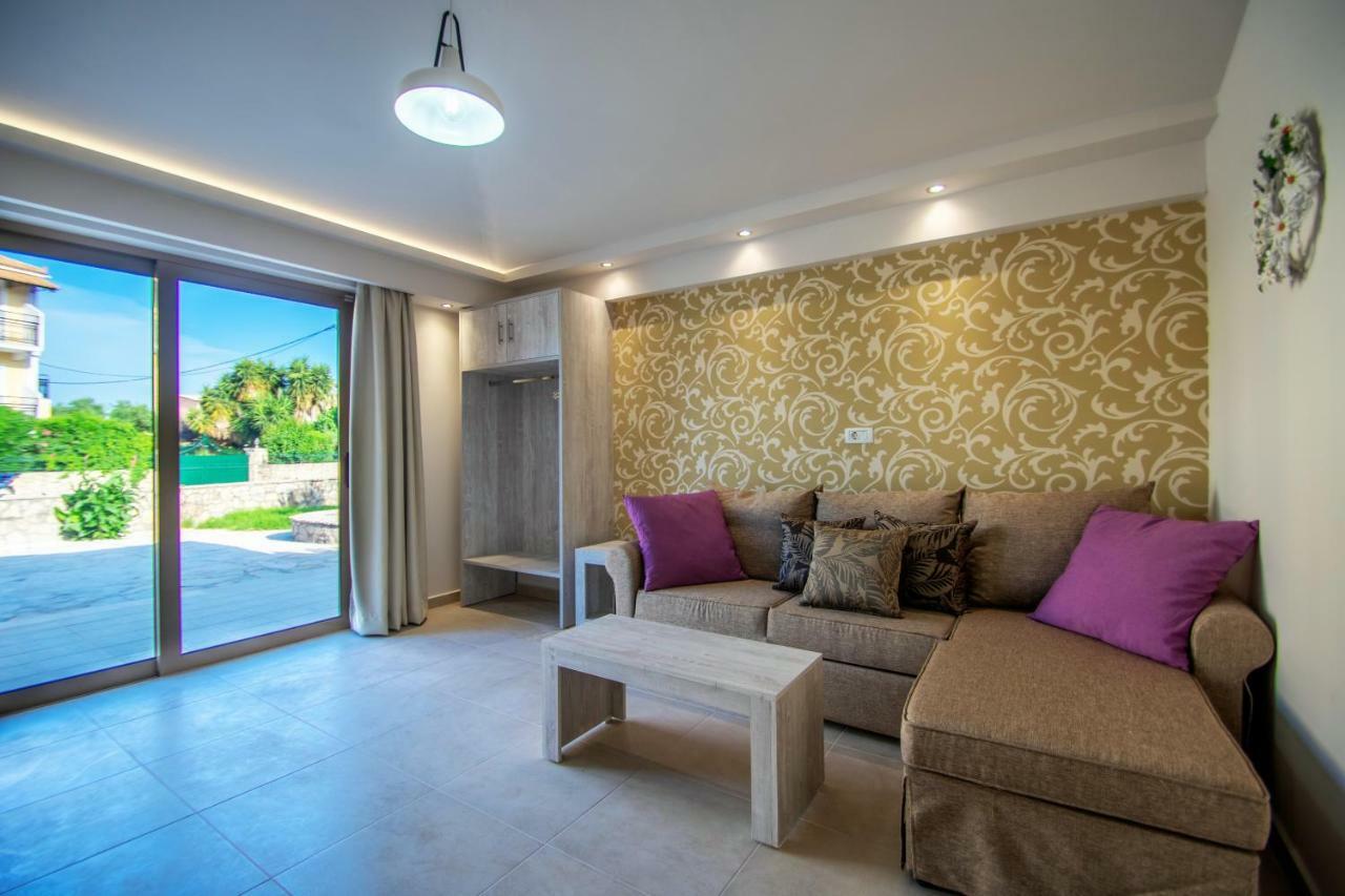 Deluxe King Suite,1273318684:JPEG