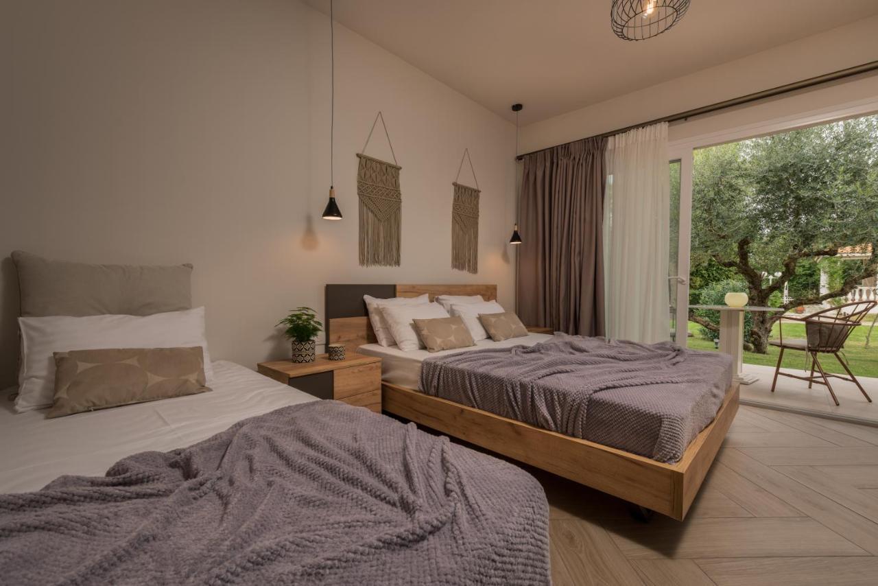 Standard Triple Room,960079390:JPEG