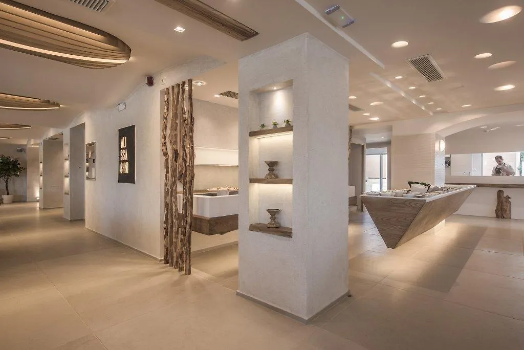 Gardelli Art Resort Hotel-1