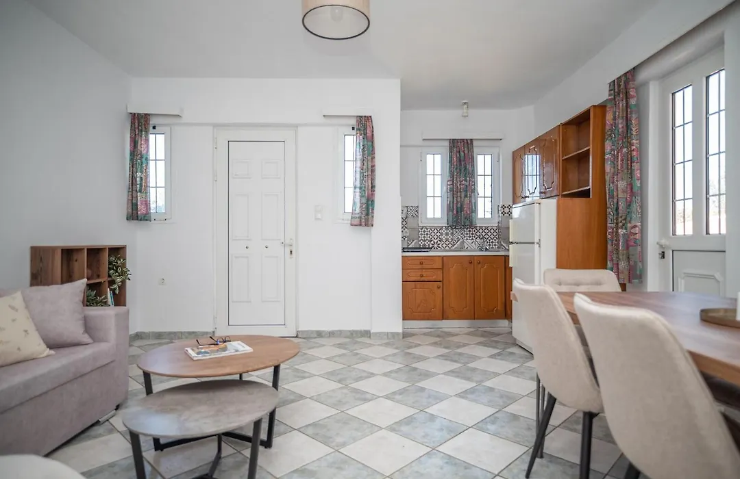 Villa Spiros II Apartments & Studios 50M From Center 300M From Laganas Beach Ideal For Families And Groups-1