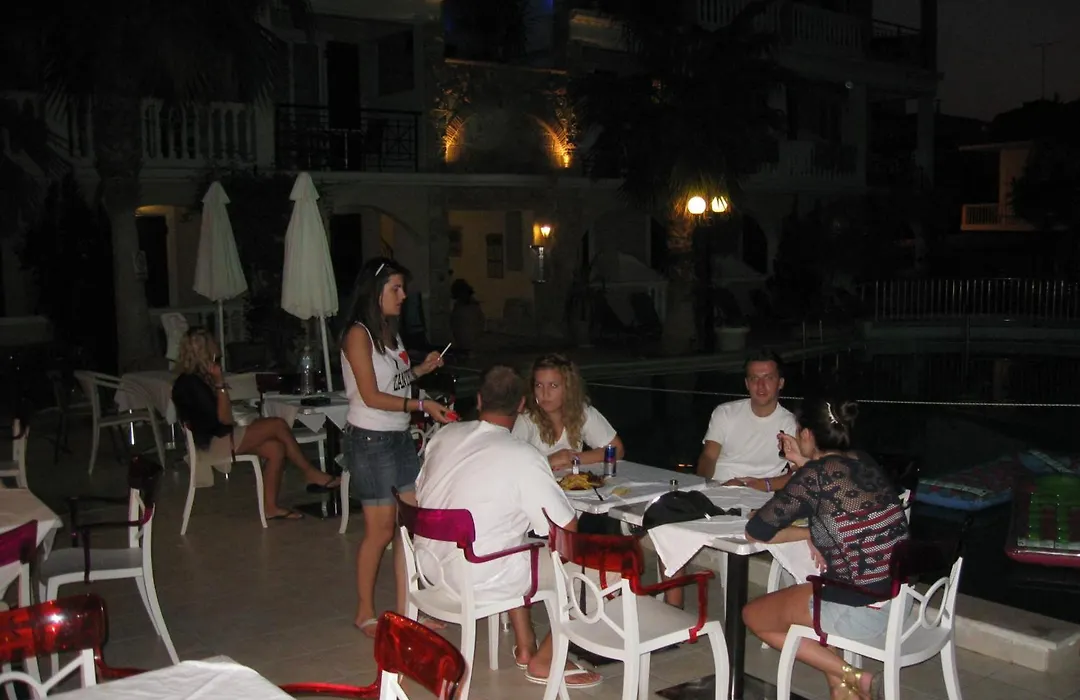 Zante Plaza Hotel & Apartments-1