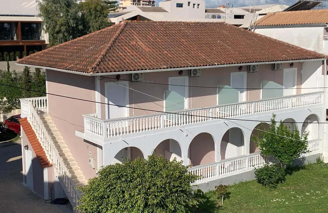 Ragias Studios-1