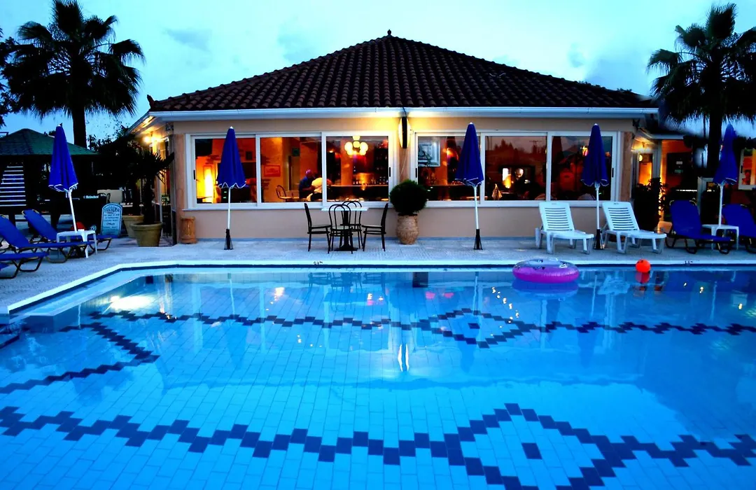 Paradise Apartments & Suites-1