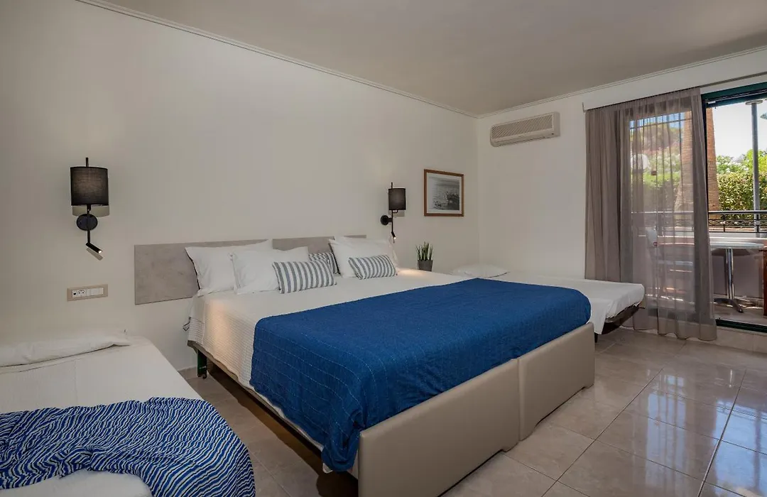 Phoenix Beach Hotel-1