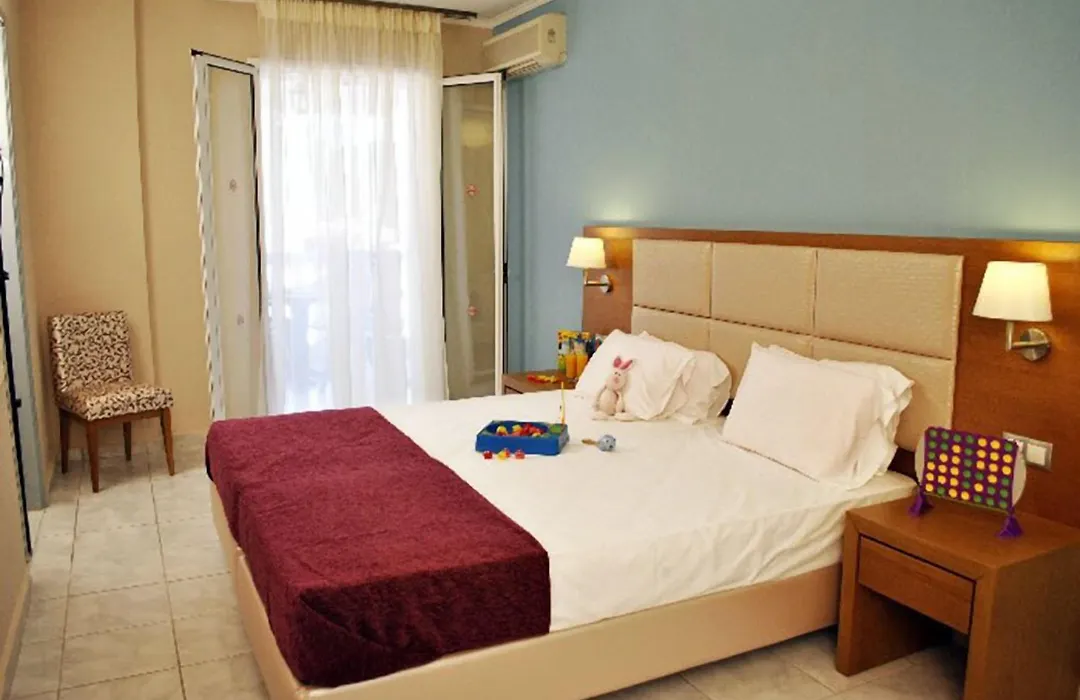 Hotel Plessas Palace-1