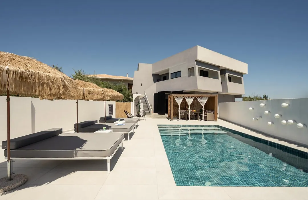 Moon Boutique Hotel - Ultra Luxury Suites With Pool, Perfect For Fun And Relaxation By Villa Mana Gers-1