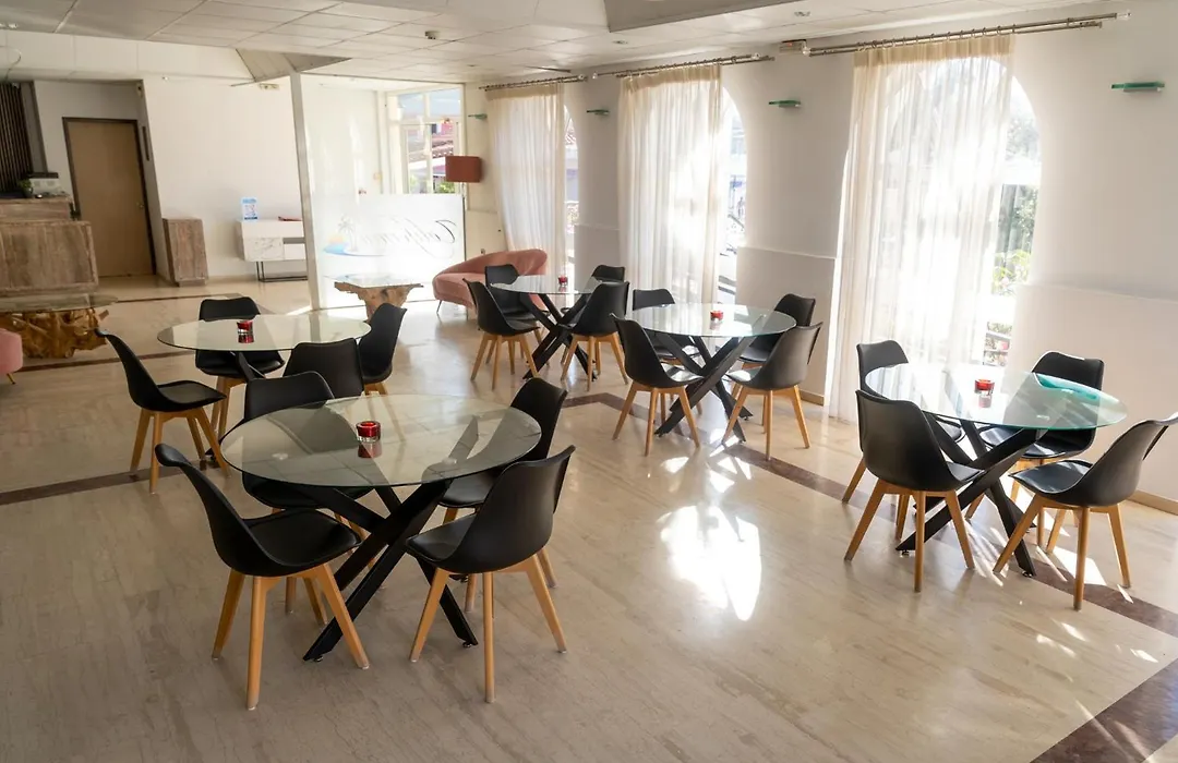 California Beach Hotel - Adults Only-1