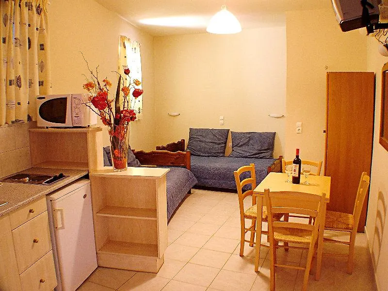 Nicholas Studios-1