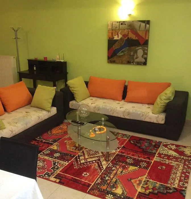 Modern Basement Apartment Gio II-1