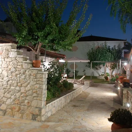 Domenica Apts II-3