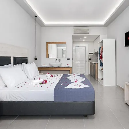 Breeze Luxury Rooms-3