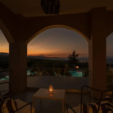 Elegance Luxury Executive Suites - Adults Only-2