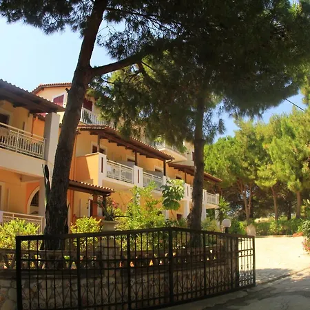 Pyrgaraki Studios And Apartments-2