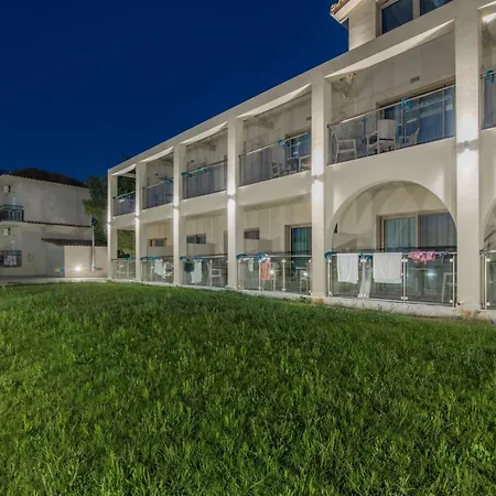 Grapevines Hotel-2