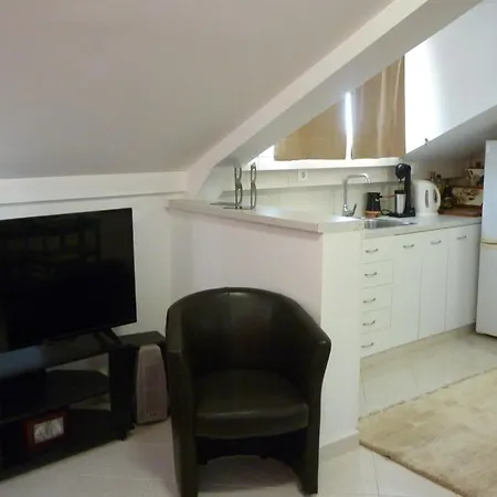 Attic Flat "Tsoukalas Group"-2