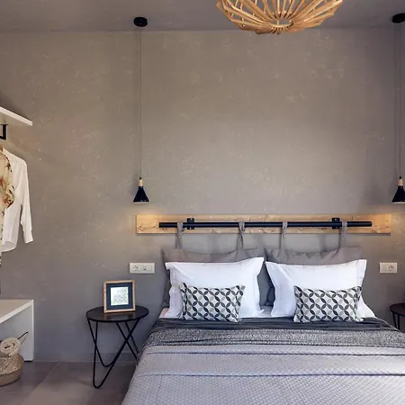 Chris & Jo Villas, Enchanting Escapes, With Heated Pools & Seaviews By Thinkvilla-2