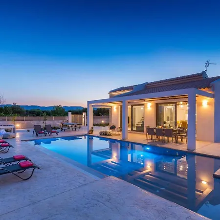 Villa Anemona By Villa Plus-2