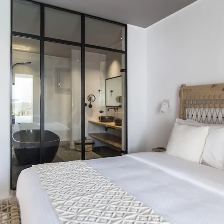 Adorno Beach Hotel And Suites-3