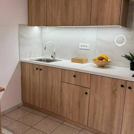 Sarita'S Apartments & Suite-2