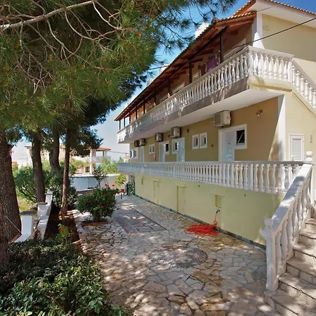 Zante View Family Studio 2-2