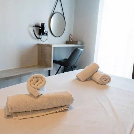 California Beach Hotel - Adults Only-3