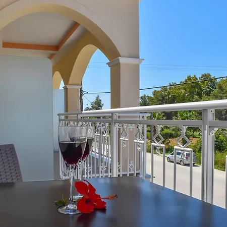 Katsaros Luxury Apts 5Min Walk To Beach-2