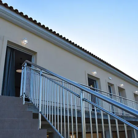 Katsaros Luxury Apts 5Min Walk To Beach-3