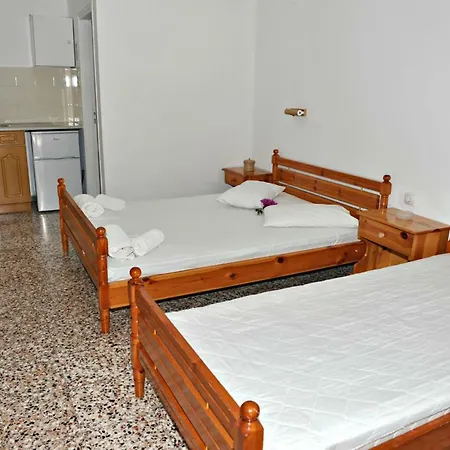 Studios Dimitris Giatras-2