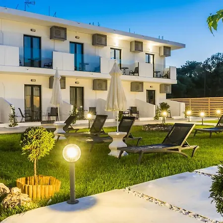 Rooms 48 By Zante Plaza-2