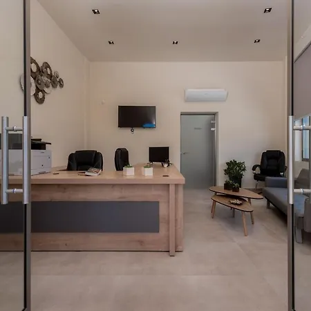 Mystique Luxury Suites & Maisonettes-2