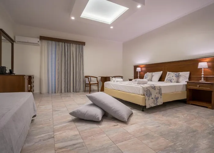 Laganas Hotels With Jacuzzi in Room near Cameo Island