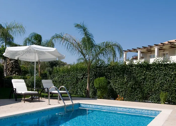 Mamfredas Luxury Resort Tsilivi  with Pool