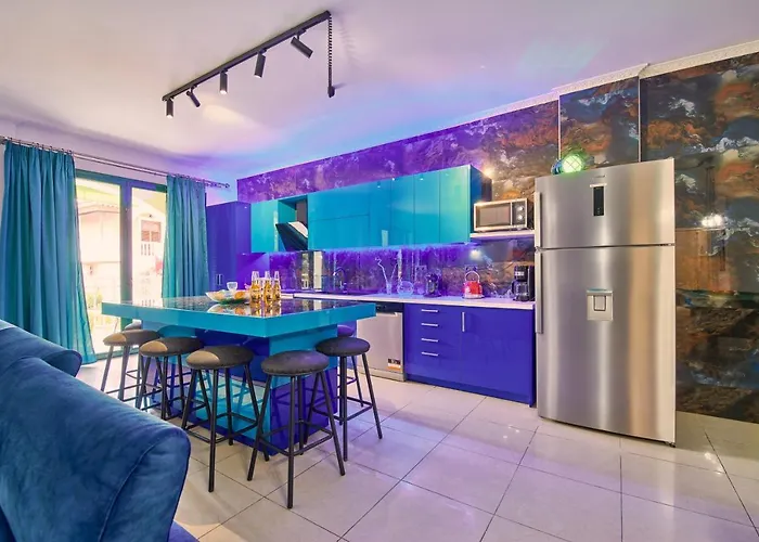 Villa Aeon 10-Person Luxurious House Laganas
