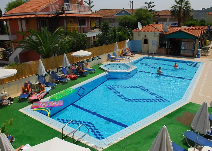 Tom & John Center Aparthotel Tsilivi  - 3 star Hotel