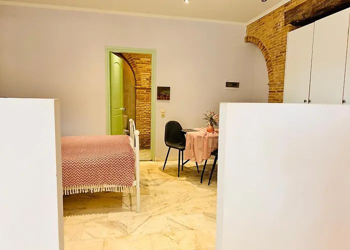 Dolce Vita Apartments - Spacious Renovated Apartments With Unique Decor Perfect For 4 In Laganas Ideal For Fun And Relaxation che accetta animali