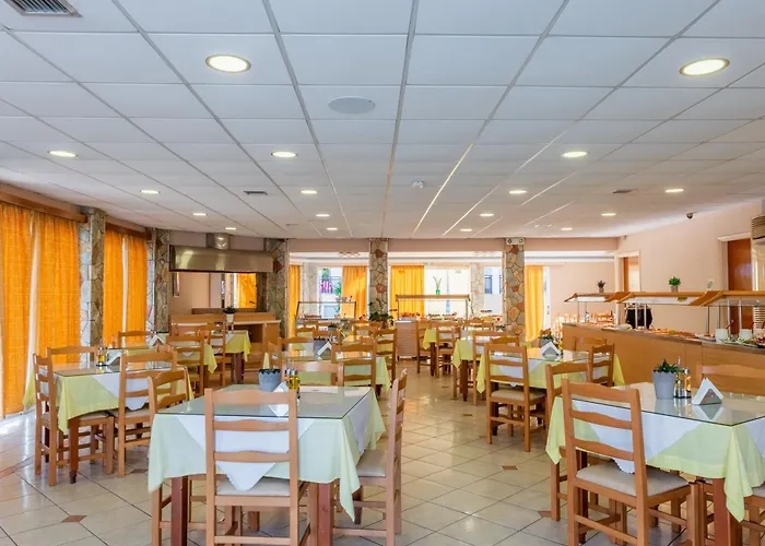 Village Inn Studios & Family Apartments Laganas