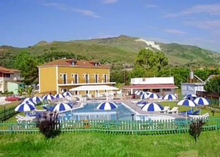 Plubis Studios Καλαμάκι